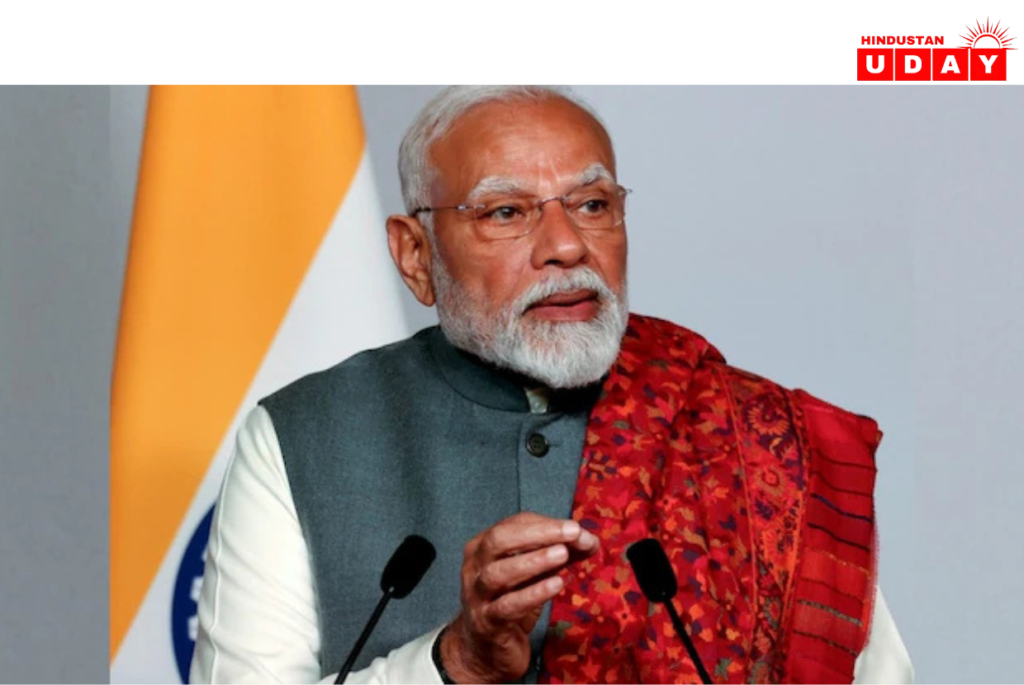 PM Modi in France: भारत में 120 नए हवाई अड्डों से विकास की नई उड़ान