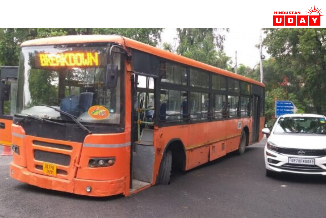 1 अप्रैल से दिल्ली की सड़कों पर नहीं दिखेंगी 790 DTC बसें
