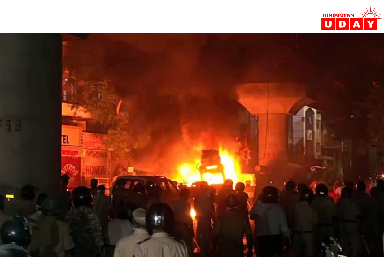 Nagpur में भड़की हिंसा