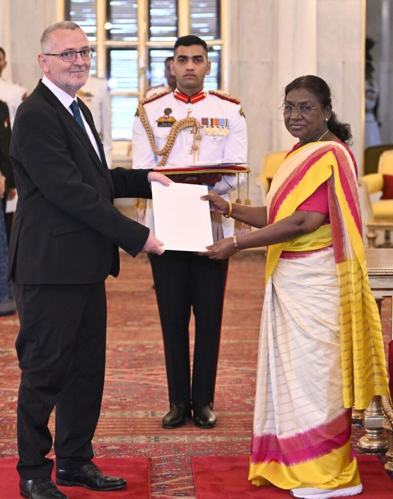 चार देशों राजदूत राष्ट्रपति